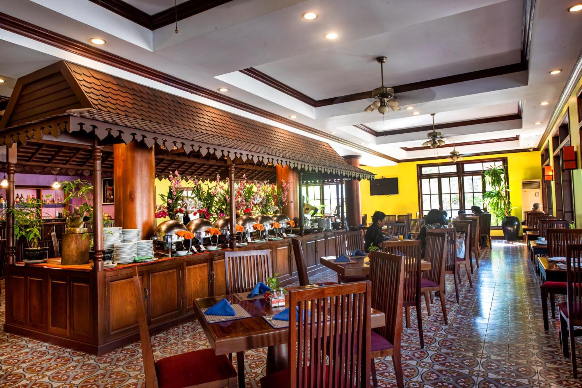 סיאם ריפ The Suite By Royal Crown Hotel מראה חיצוני תמונה